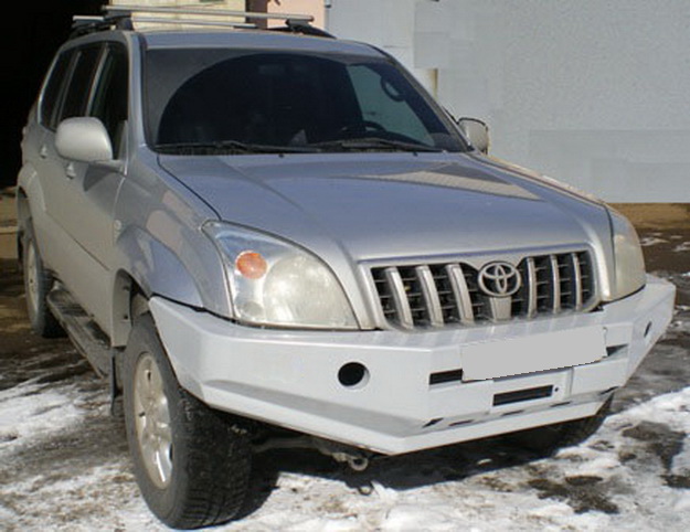 Бампер передний для Toyota Land Cruiser Prado 120 Бампер передний для Toyota Land Cruiser Prado 120