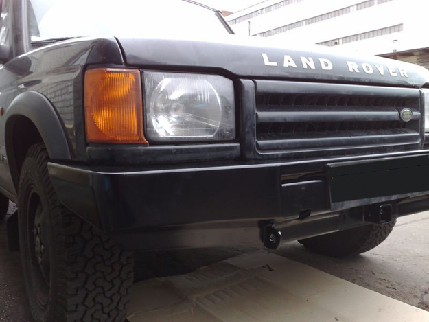 Передний силовой бампер Land Rover Discovery II