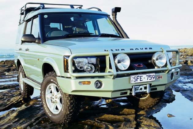 ARB: Deluxe Winch Bar Land Rover Discovery II late