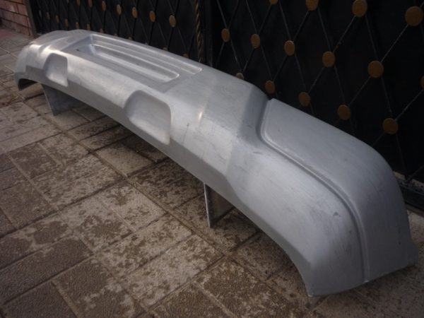 Стекло-пластиковый силовой передний бампер на Ниву Урбан