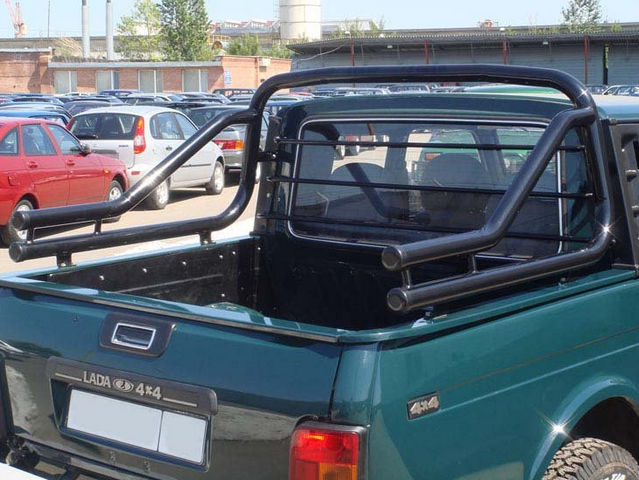 Дуга безопасности для Lada 4x4 пикап
