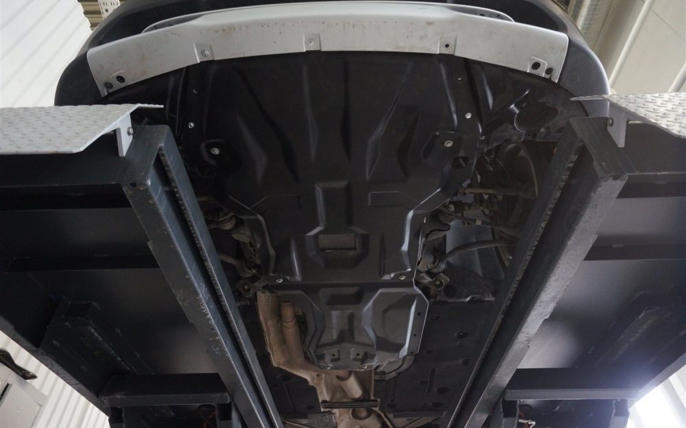 Защита картера двигателя и кпп BMW X6 V-3,5; 3,0TD (2011-2014) из 2-х частей 