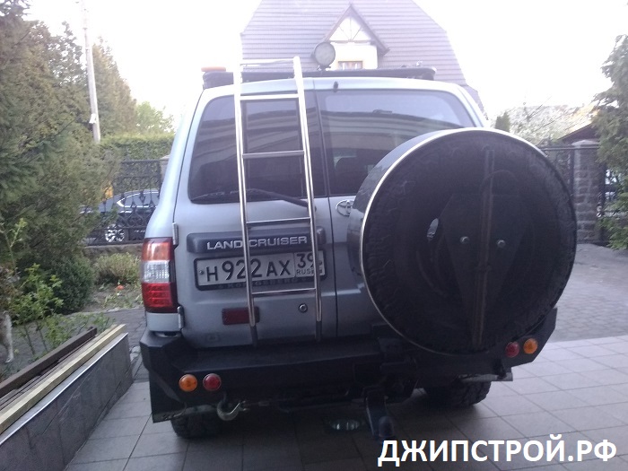 Калининград — задний силовой бампер на Тойота Лендкруйзер 105